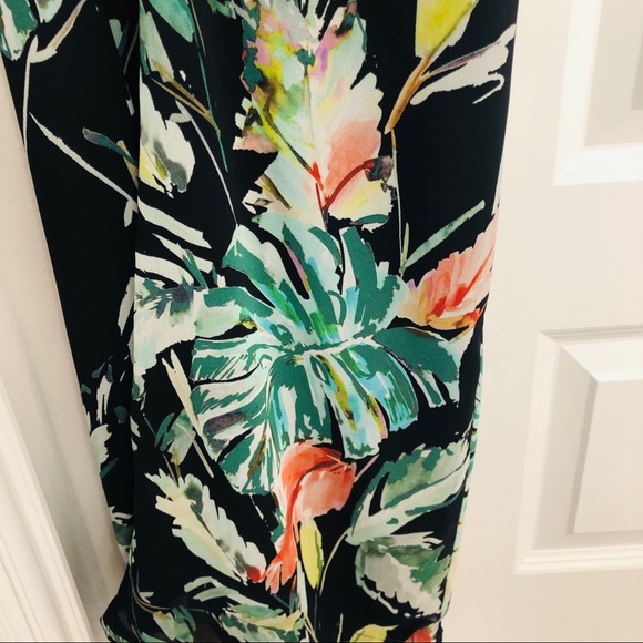 Gianni Bini Tropical Twist Back Jumpsuit, Size M - Picture 5 of 8